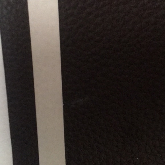 - Henri Bendel vegan leather tote - Picture 7 of 10